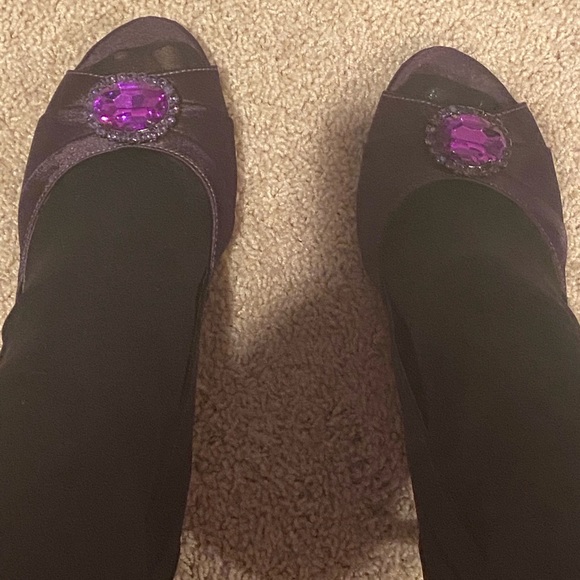 Kelly & Katie Heels - Picture 4 of 7